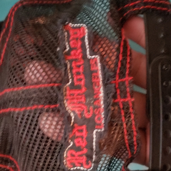 Red Monkey cap - Picture 3 of 4